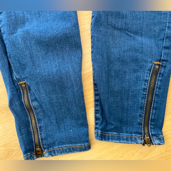 Banana Republic sculpt skinny jeans - Picture 6 of 8